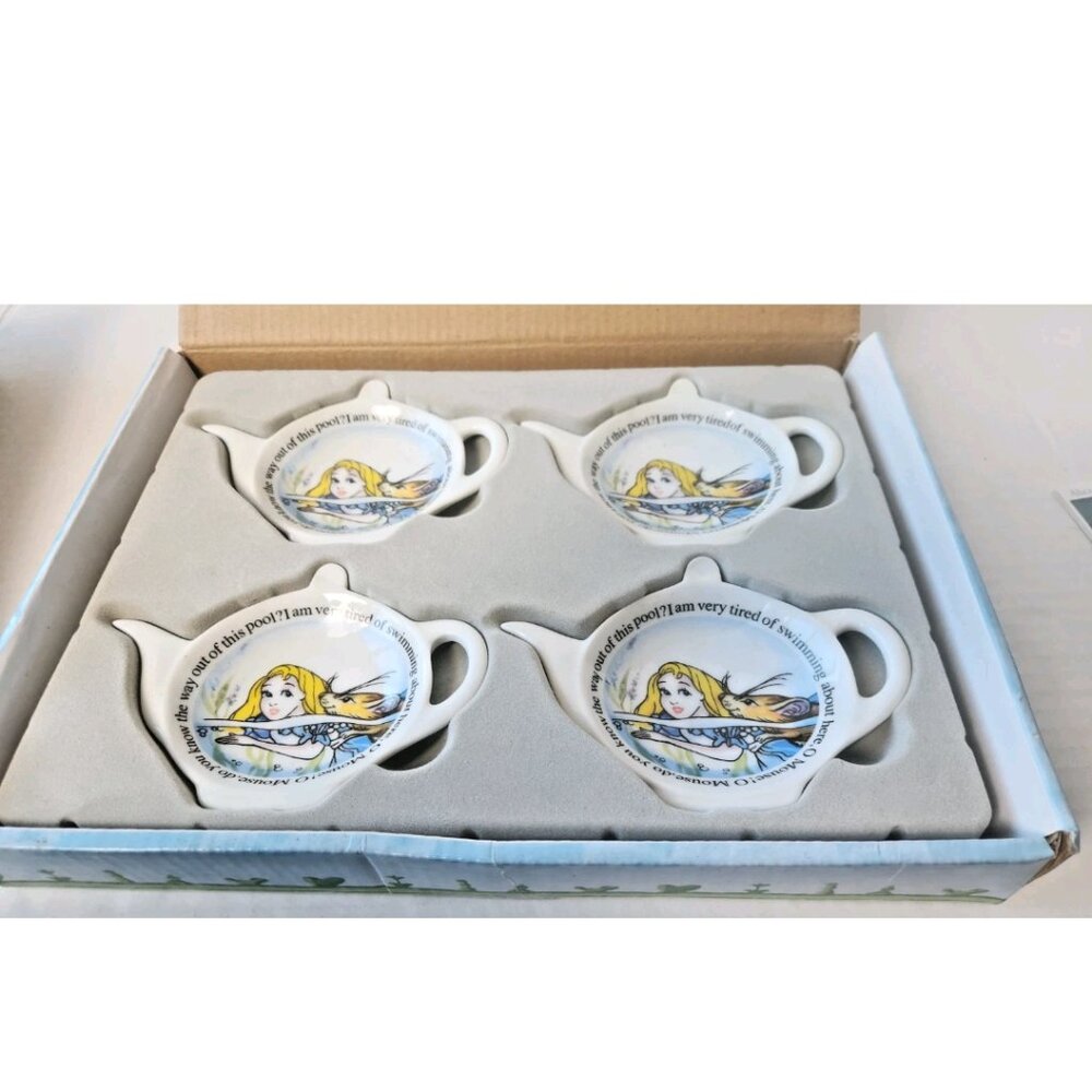 Paul Cardew Alice in Wonderland Teabag Rest Set of 4 Original Box